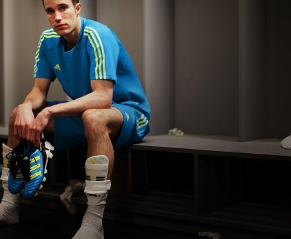 开云棋牌-《ApexLegends》“极夜风暴”地图改版上线，全新挑战等你来战！