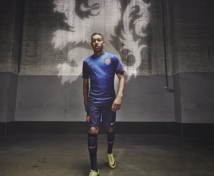 开云中国-《ApexLegends》“极夜风暴”地图上线，战术无限变化！