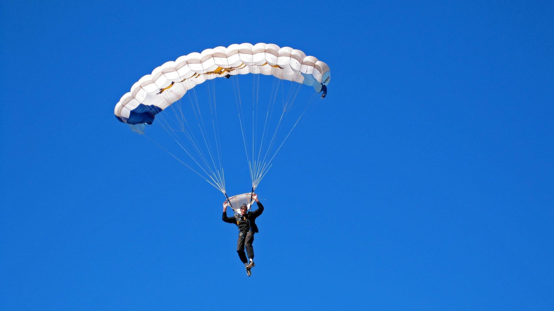 德甲快节奏：攻防变幻莫测，令人目不暇接，德甲最快速度